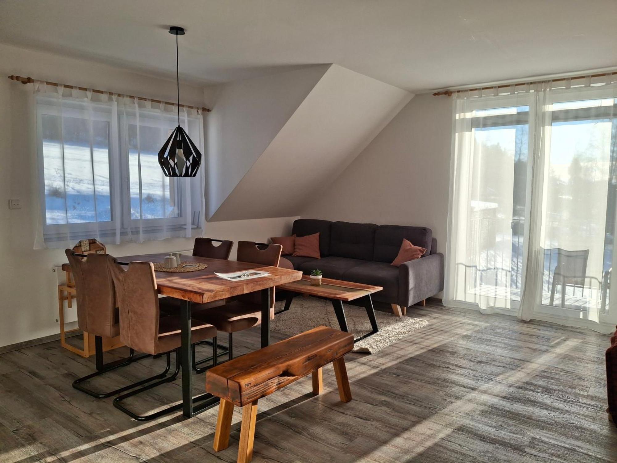 Apartman U Mamuta Dolni Morava Bagian luar foto